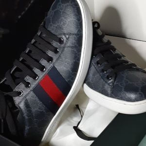 Gucci sneakers size 8 1/2